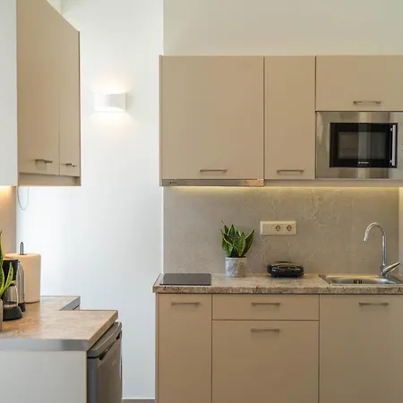 Ionis 2 Apartamento *